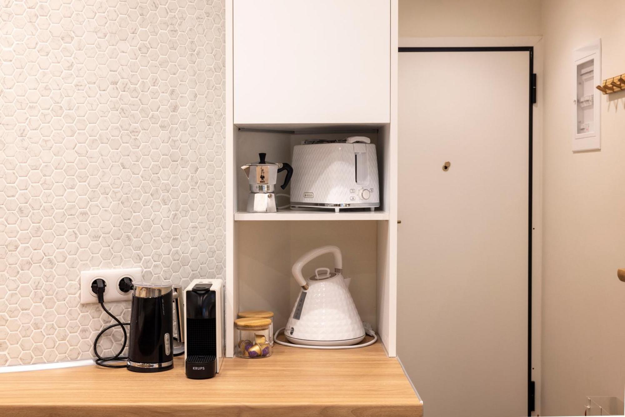 Studio Flat 21 At Evangelismos Metro Stn 雅典 外观 照片